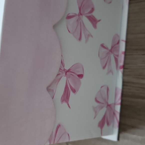 Pink Bow boxes scallop detail - Picture 6 of 7